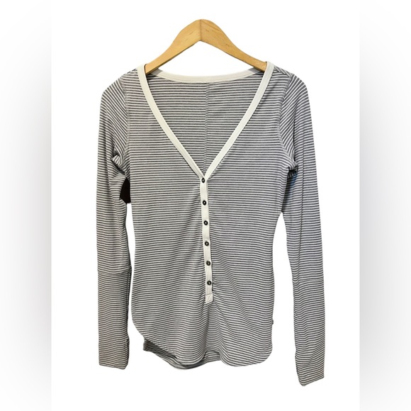 lululemon athletica Tops - Lululemon Awesoma Henley Hyper Stripe Heathered Slate Ghost Size 4